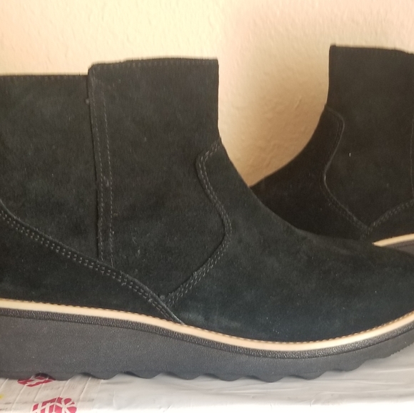 clarks sharon swing wedge bootie